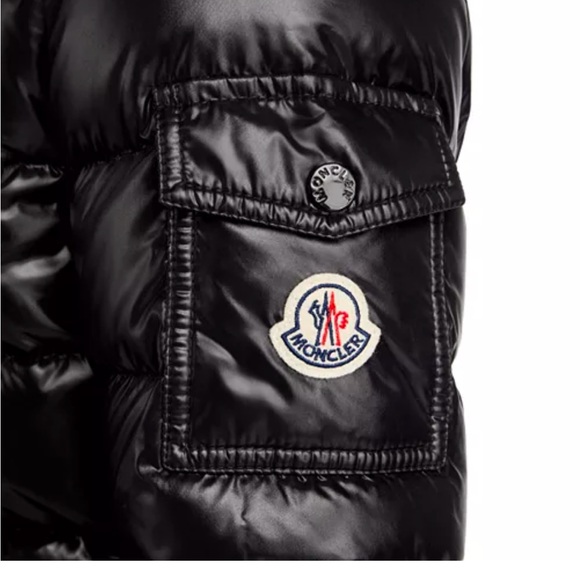 Women’s moncler long down puffer coat - Picture 3 of 7